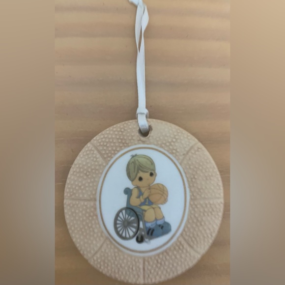 Precious Moments
Give Ability A Chance Ornament
192384
Enesco - Picture 3 of 4